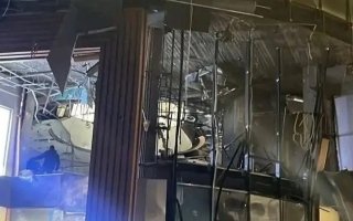 3 وفيات جراء انفجار أسطوانة هيليوم بمركز تجاري في مصر