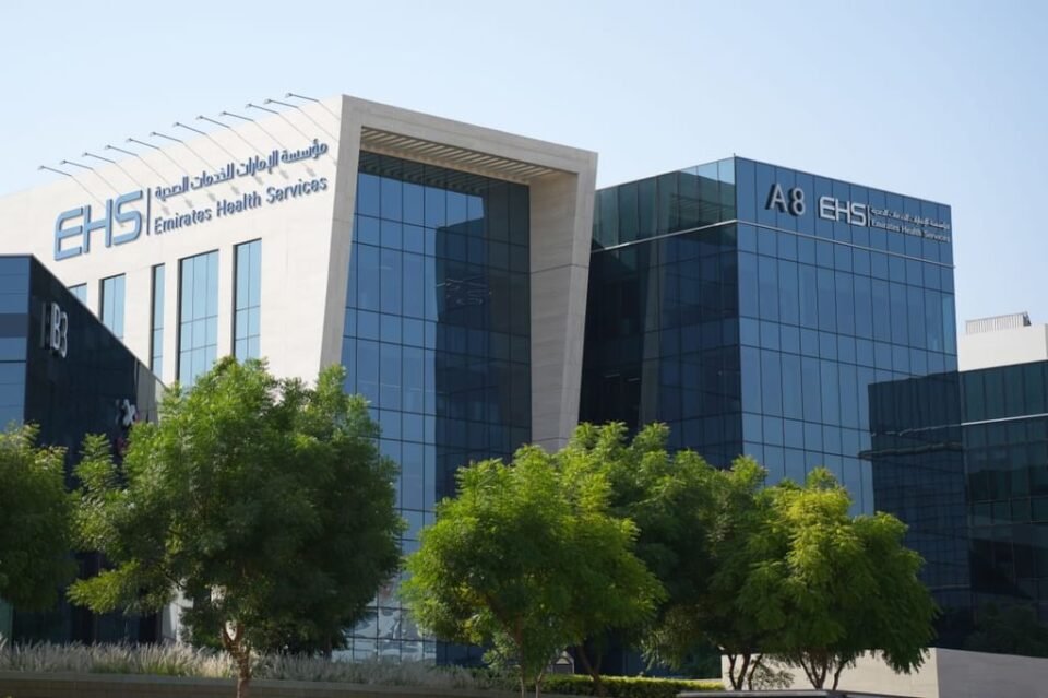 "الإمارات الصحية": الكفاءات الطبية الوطنية أثبتت قدرتها على تطوير القطاع الصحي
