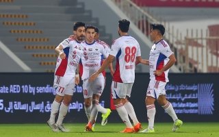 الشارقة يمطر شباك دبا برباعية.. ويقفز إلى المركز الثامن