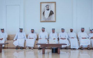 حمدان بن محمد يُقدّم واجب العزاء في شهيد الوطن سعيد البلوشي