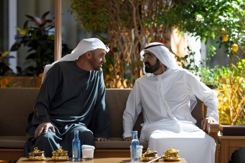 خلال لقائهما في استراحة المرموم بدبي..رئيس الدولة ومحمد بن راشد يبحثان شؤون الوطن