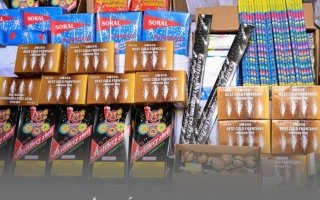 شرطة الشارقة تضبط 60 طناً من الألعاب النارية