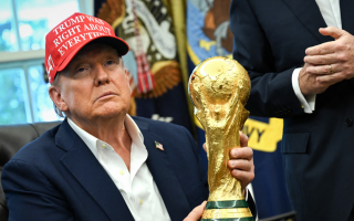 على منتخب إيران عدم المشاركة في كأس العالم حرصاً على حياتهم وسلامتهم