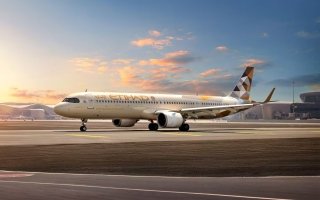 قد يتم تشغيل رحلات خاصة مع استمرار إلغاء الرحلات التجارية