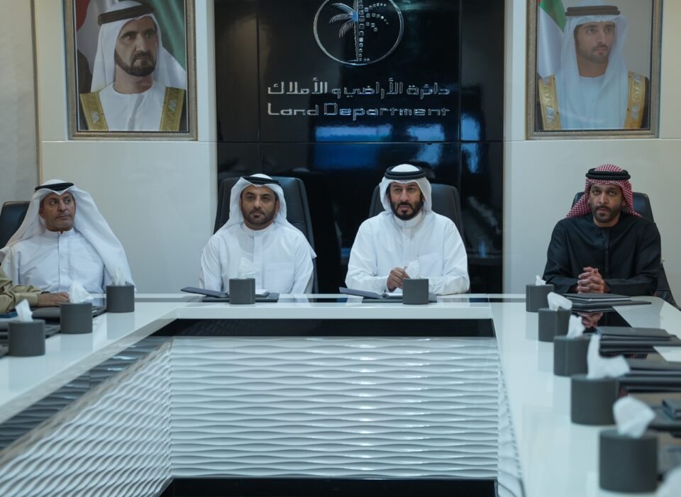 مركز فض المنازعات الإيجارية وشرطة دبي يدشنان نظام الربط الرقمي