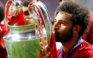 «مصر كلها فخورة بيك».. محمد صلاح يصدم المصريين بقرار الخروج من ليفربول