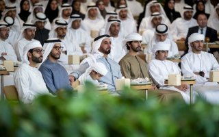نظمها مجلس محمد بن زايد..سيف بن زايد يشهد جلسة تحت عنوان “الشيخ زايد والرؤية الإنسانية العالمية لدولة الإمارات”