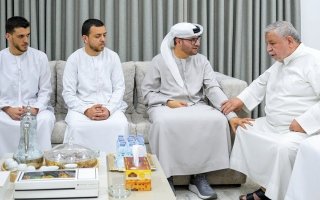 نقل تعازي رئيس الدولة.. أحمد المزروعي يزور عائلة آلاء مشتهى ضحية الاعتداءات الإيرانية