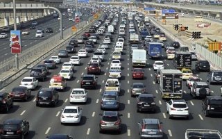10% نسبة الزيادة السنوية في أعداد المركبات بالدولة