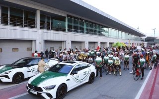 2103 مُشاركين في فعالية للركض وقيادة الدراجة الهوائية مع شرطة دبي