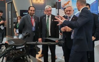الإمارات تستعرض تقنيات متقدمة وحلول مبتكرة بالصناعات الدفاعية والأمنية خلال مشاركتها بمعرض “FIDAE 2026” في تشيلي