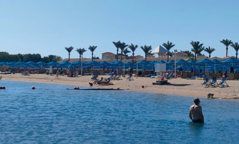 التايمز البريطانية: الإجراءات الأمنية بالمنتجعات السياحية بالبحر الأحمر جعل مصر وجهة آمنة للزيارة