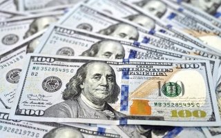 الدولار يتجه لتسجيل ثاني خسارة أسبوعية على التوالي