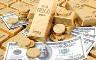 الذهب يتراجع إلى أدنى مستوياته منذ أسبوع مع صعود الدولار