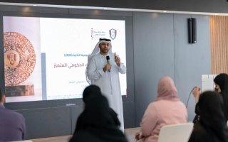 الفجيرة تُطلق الدورة التقييمية 2026 لجائزة الأداء الحكومي المتميز