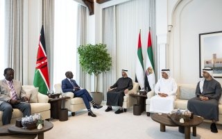 رئيس الدولة ورئيس كينيا يبحثان تعزيز التعاون في إطار الشراكة الاقتصادية الشاملة بين البلدين