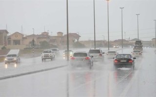 سقوط أمطار على مناطق متفرقة من الدولة