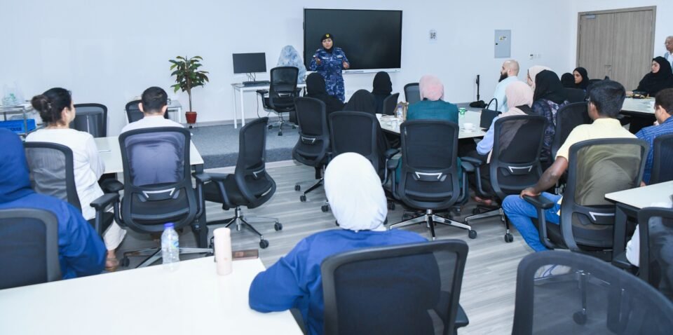 شرطة رأس الخيمة تنظّم ملتقى "الأمان المجتمعي في الأزمات"