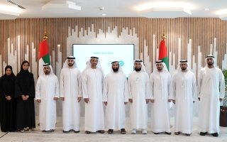 مجلس تنمية الموارد البشرية في دبي يوقع مذكرة تفاهم مع معهد الإمارات المالي