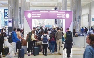 منافذ دبي تشهد توافداً واسعاً من جميع الجنسيات