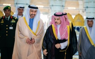 نيابة عن رئيس الدولة ..عبدالله بن زايد يشارك في القمة التشاورية لقادة دول مجلس التعاون الخليجي