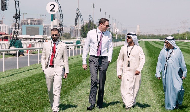 هيئة الإمارات لسباق الخيل: مشاركة 971 خيلا في 26 سباقا تجريبيا بمضامير الدولة