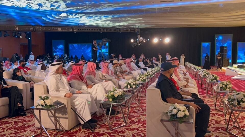 90 ثانية لتحويل البلاغات.. الهلال الأحمر يفعّل الاستجابة الاستباقية في الحج