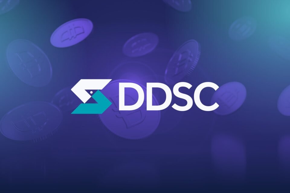 " العالمية القابضة" تنفّذ صفقة بقيمة 110 مليون درهم باستخدام العملة الرقمية المستقرة "DDSC" عبر شبكة "إيه دي آي"