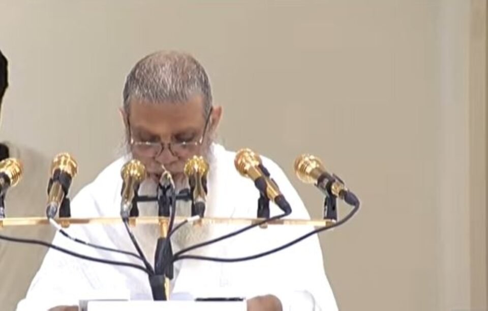 "الحذيفي" خلال خطبة عرفة: في الحج لا شعارات سياسية أو حزبية بل خضوع لله