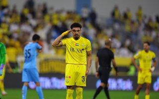 أدريسلون وميغيل مرشحان للرحيل عن الوصل