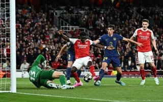 أرسنال يطيح بأتلتيكو مدريد خارج أوروبا.. ويتأهل للنهائي لأول مرة منذ 20 عامًا