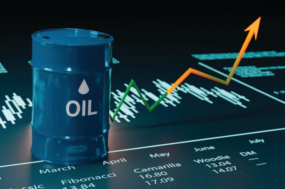 أسعار النفط ترتفع أكثر من 3%