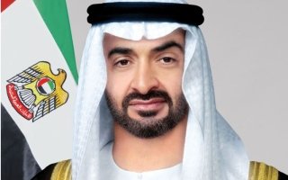إنتو عَلم يعتزّ فيكم حِمَاكم.. إنتو على سبع الإمارات حِرّاس