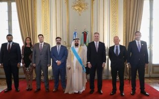 الأرجنتين تمنح سفير الإمارات وسام “المحرر الجنرال سان مارتين” بمناسبة انتهاء مهام عمله