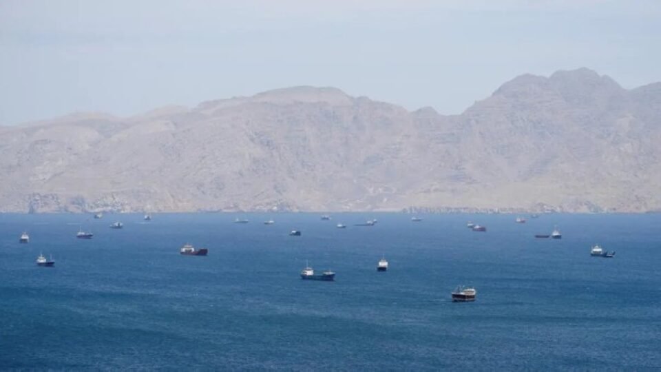 البحرية الدولية: نحو 1500 سفينة عالقة في الخليج بسبب الحرب
