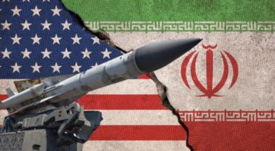 التصعيد يعود إلى الواجهة.. طهران تتوعد واشنطن بالرد على غاراتها