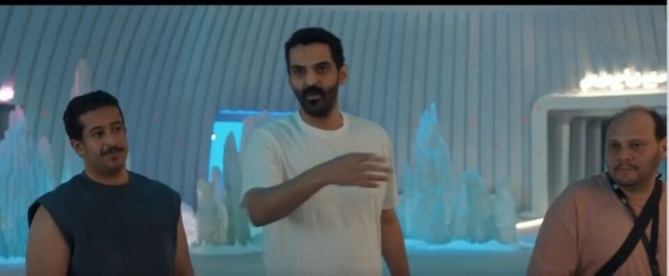 الكشف عن أول مقطع فيديو من كواليس الفيلم السعودي "عوو"