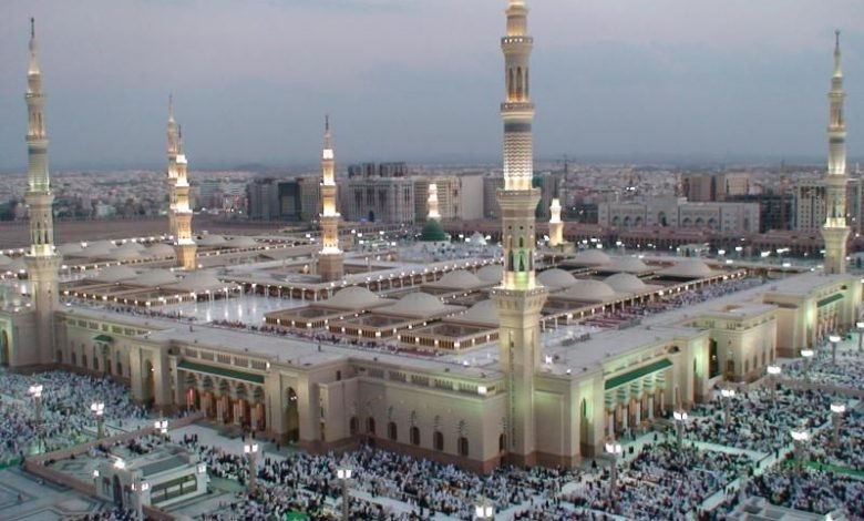المسجد النبوي الشريف يتهيأ لاستقبال الزوار والمصلين في موسم الحج