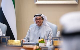 “الوزاري للذكاء الاصطناعي” يستعرض جاهزية الوزارات والجهات الاتحادية لتبني أنظمة ونماذج الذكاء الاصطناعي المساعد