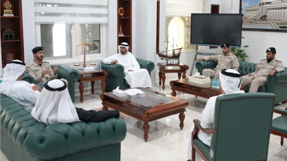تعزيز آليات العمل المشترك بين دائرة القضاء وشرطة الشارقة