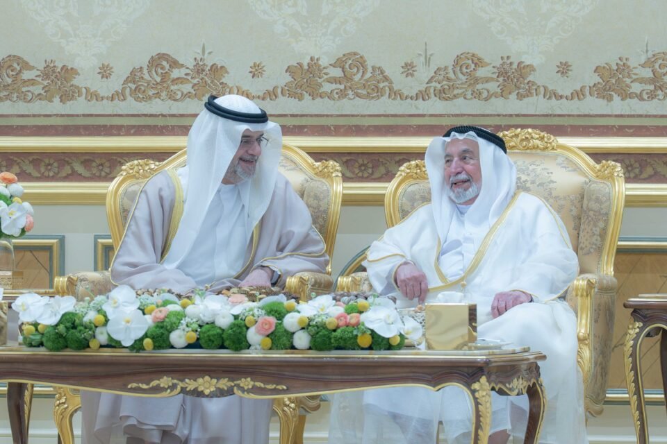 حاكم الشارقة يواصل استقبال المهنئين بعيد الأضحى المبارك