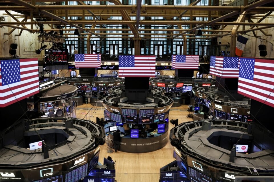 داو جونز صعد 143.9 نقاط.. ارتفاع مؤشرات الأسهم الأمريكية