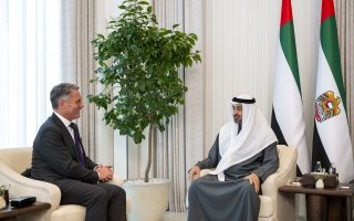 رئيس الدولة يستقبل نائب رئيس الوزراء وزير دفاع أستراليا