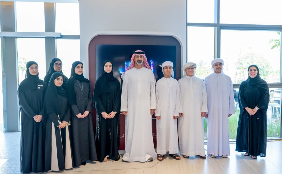 عمار بن حميد يعتمد إستراتيجية "أجيال 2026" لتمكين الشباب وصناعة قادة المستقبل