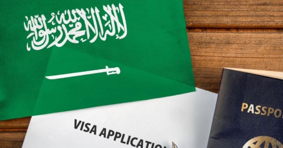 غرامة 50 ألف ريال والسجن والترحيل لمن انتهت تأشيراتهم ولم يغادروا