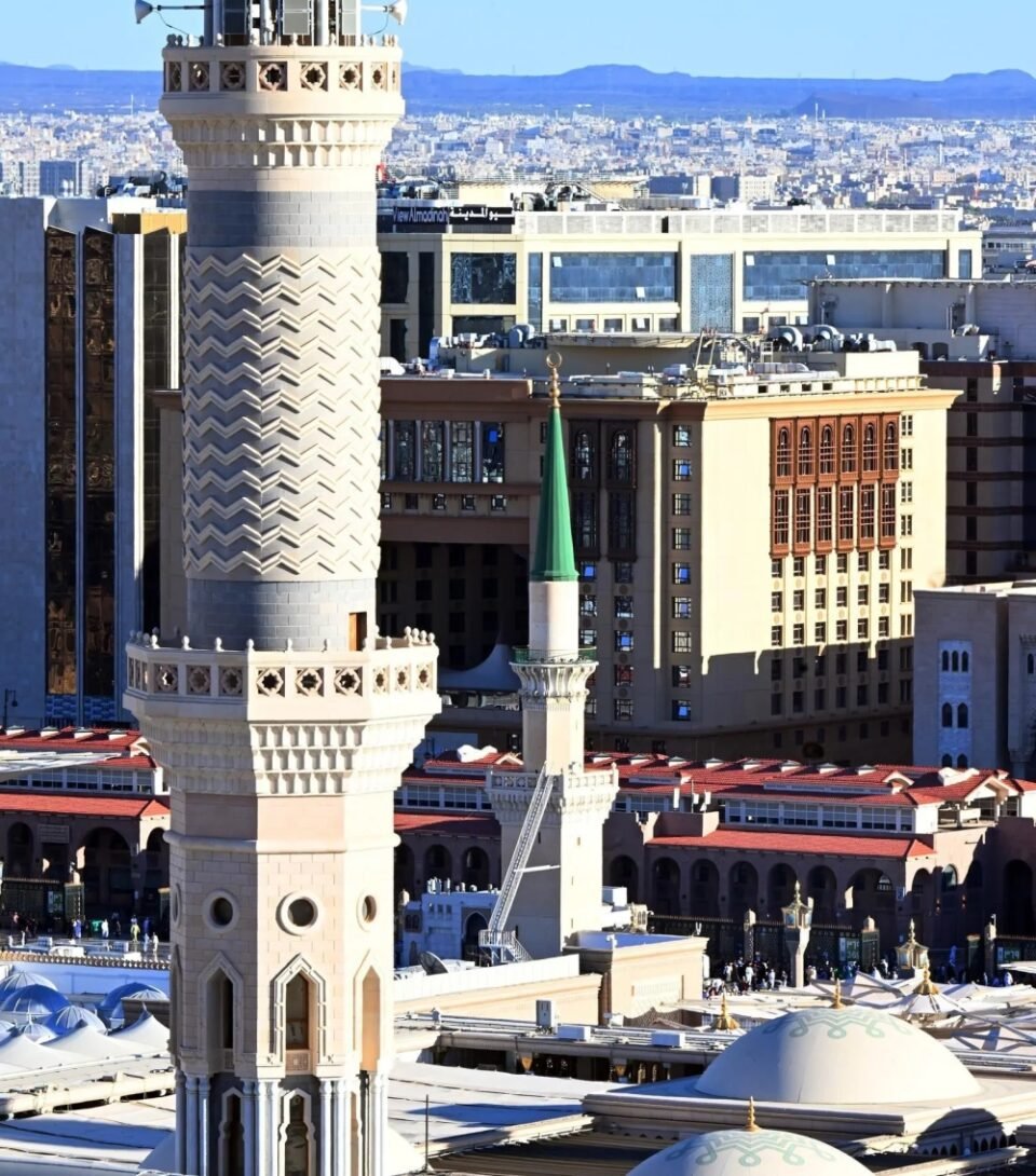 مآذن المسجد النبوي.. شواهد تصدح بالأذان ودليل على تطور العمارة الإسلامية