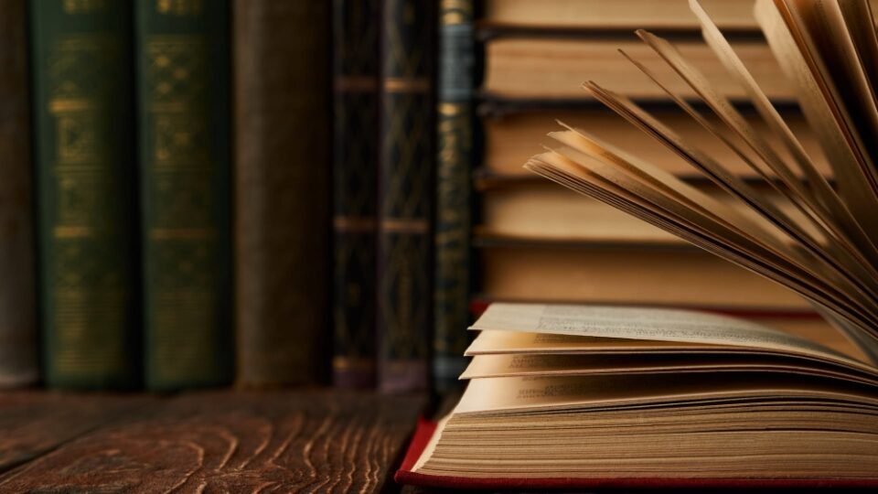 من جدة إلى العالم.. كنز أرشيفي يروي حكاية النشر العلمي في القرن الـ 14 الهجري