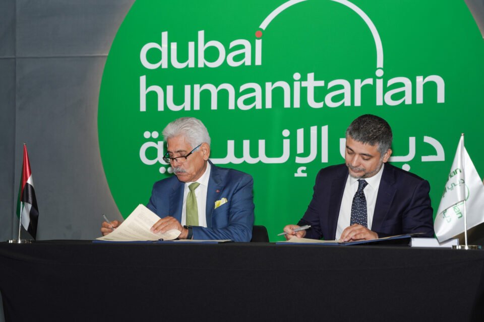 "دبي الإنسانية" تبرم شراكة استراتيجية لتعزيز مهارات التفاوض والدبلوماسية بالقطاع الإنساني عالمياً