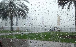 أمطار خفيفة إلى متوسطة على بعض المناطق الشرقية