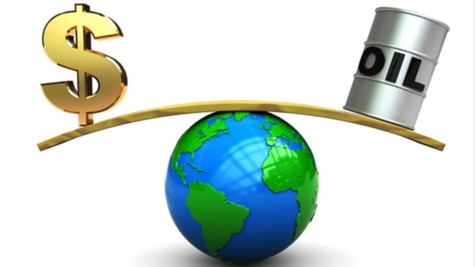 استقرار أسعار النفط مع تقييم أثر توترات الشرق الأوسط على الإمدادات